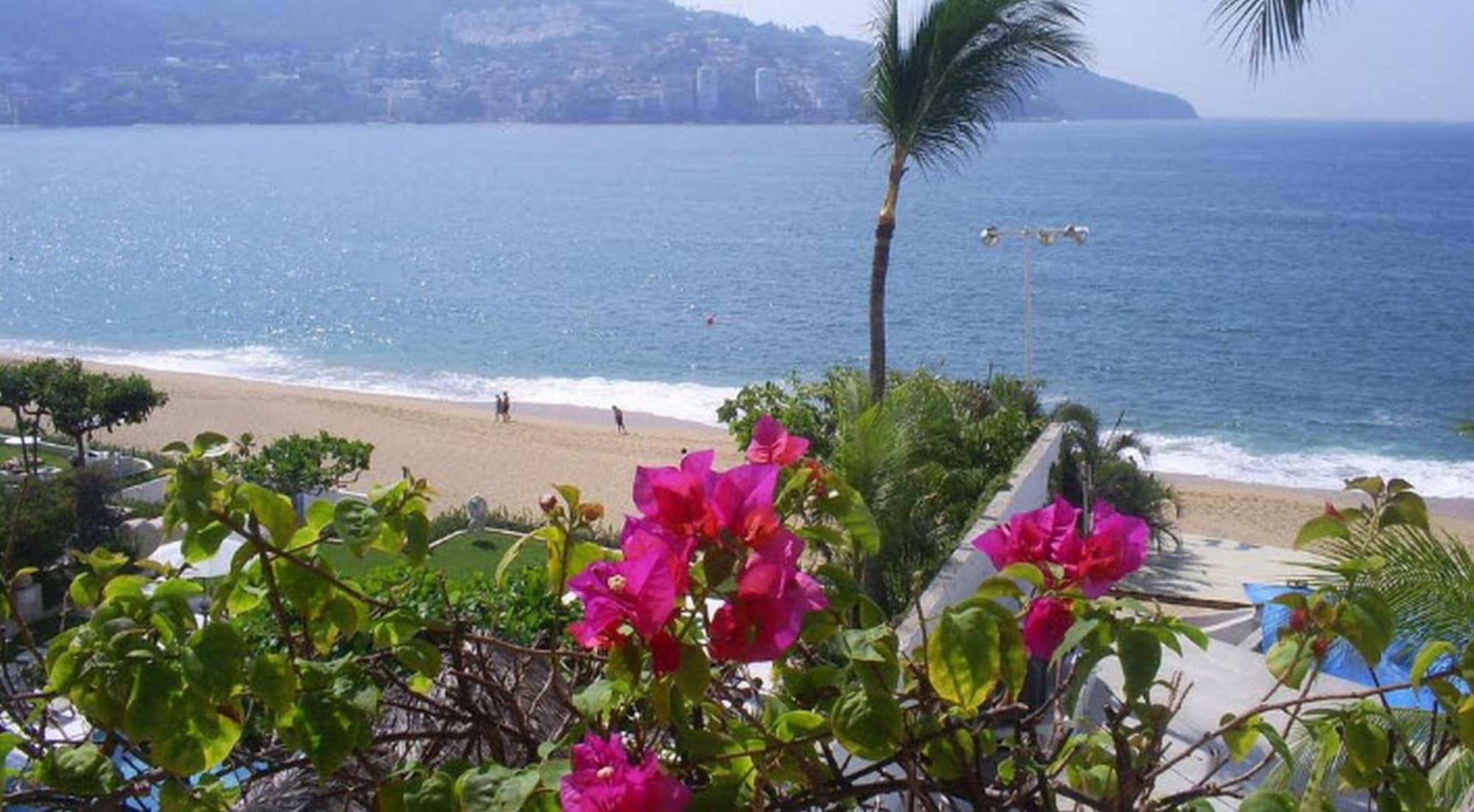 Hotel Acapulco Malibu Exterior photo